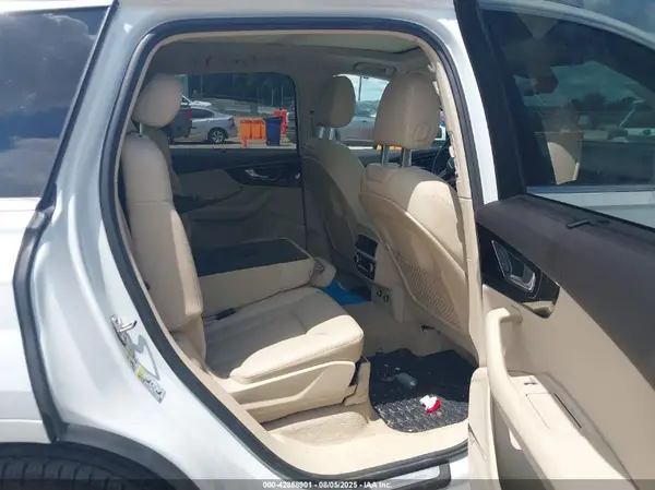 WA1VAAF77JD035863 2018 AUDI Q7 - Image 8