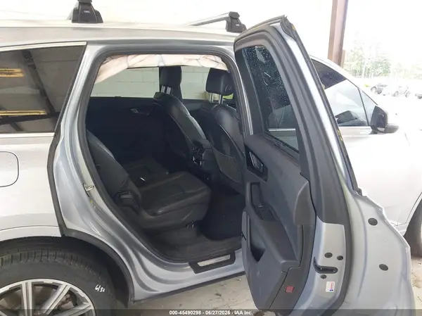 WA1VAAF77JD048239 2018 AUDI Q7 - Image 8