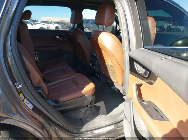 WA1VAAF77JD054025 2018 AUDI Q7 - Image 8