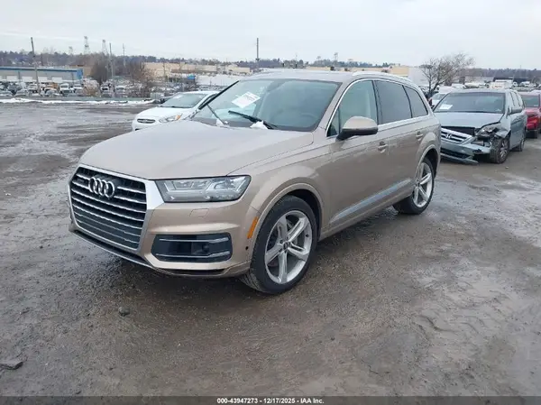 WA1VAAF77KD031877 2019 AUDI Q7 - Image 2