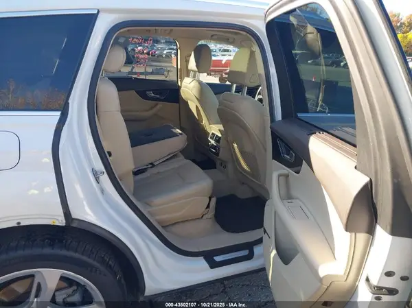 WA1VAAF77KD032298 2019 AUDI Q7 - Image 8