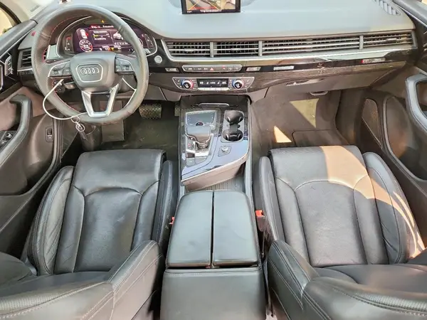 WA1VAAF78HD002641 2017 AUDI Q7 - Image 8