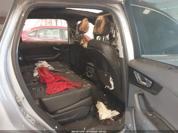 WA1VAAF78HD003546 2017 AUDI Q7 - Image 8
