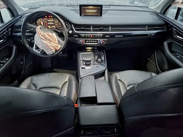 WA1VAAF78HD003577 2017 AUDI Q7 - Image 8