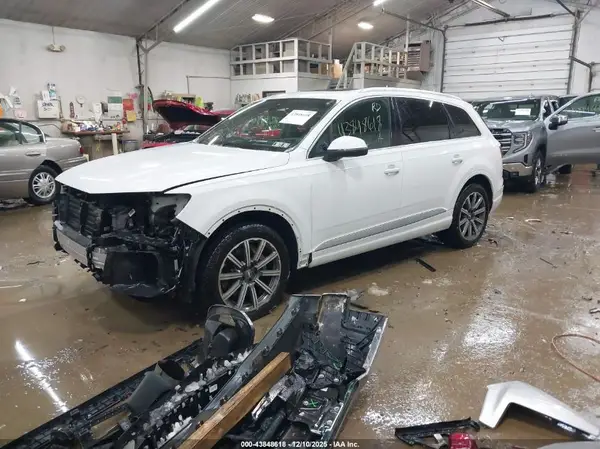 WA1VAAF78HD021285 2017 AUDI Q7 - Image 2