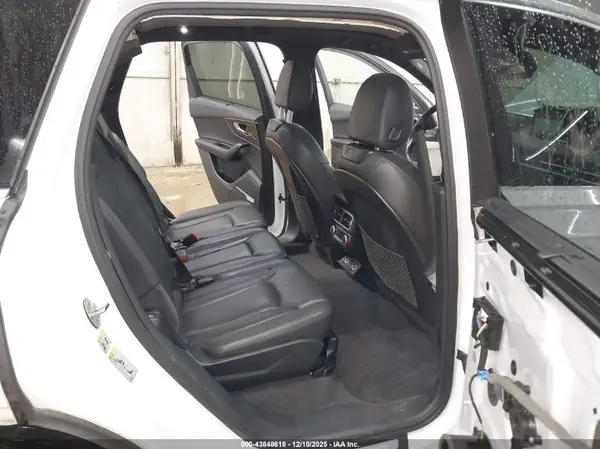 WA1VAAF78HD021285 2017 AUDI Q7 - Image 8