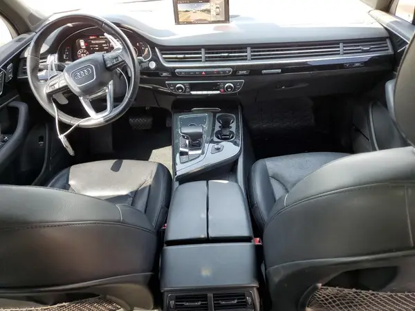 WA1VAAF78HD038555 2017 AUDI Q7 - Image 8