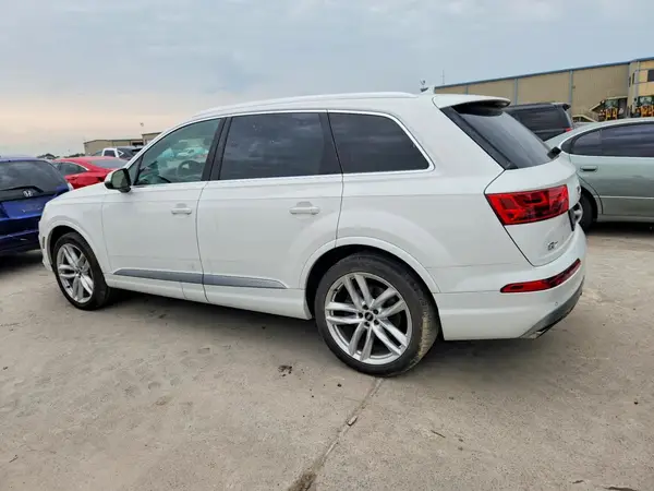 WA1VAAF78HD048017 2017 AUDI Q7 - Image 2