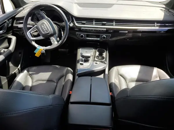 WA1VAAF78HD053654 2017 AUDI Q7 - Image 8