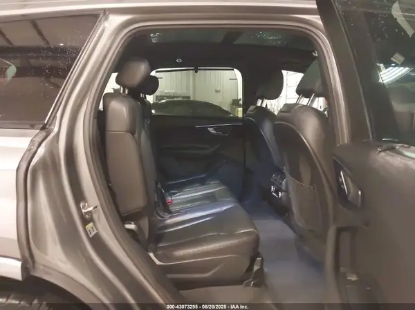 WA1VAAF78JD013824 2018 AUDI Q7 - Image 8