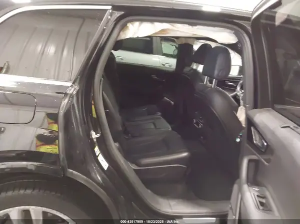 WA1VAAF78JD022622 2018 AUDI Q7 - Image 8