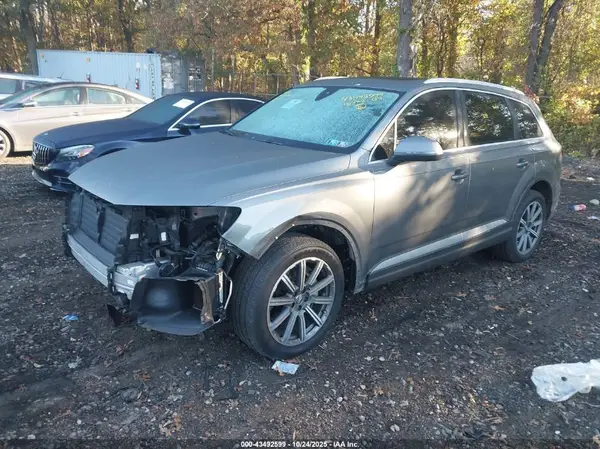 WA1VAAF78JD025844 2018 AUDI Q7 - Image 2