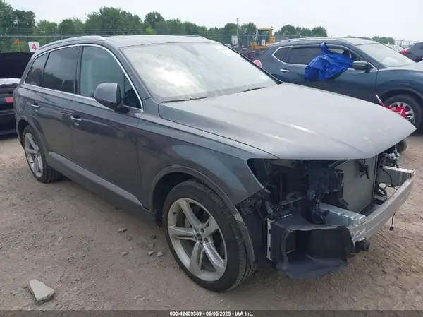 WA1VAAF78KD025828 2019 AUDI Q7 - Image 1
