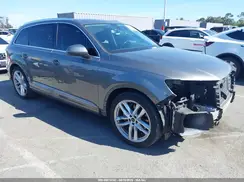 WA1VAAF79HD002566 2017 AUDI Q7
