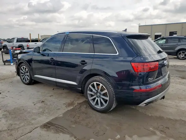 WA1VAAF79HD015768 2017 AUDI Q7 - Image 2