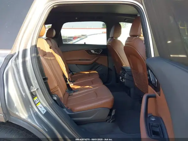 WA1VAAF79HD017651 2017 AUDI Q7 - Image 8