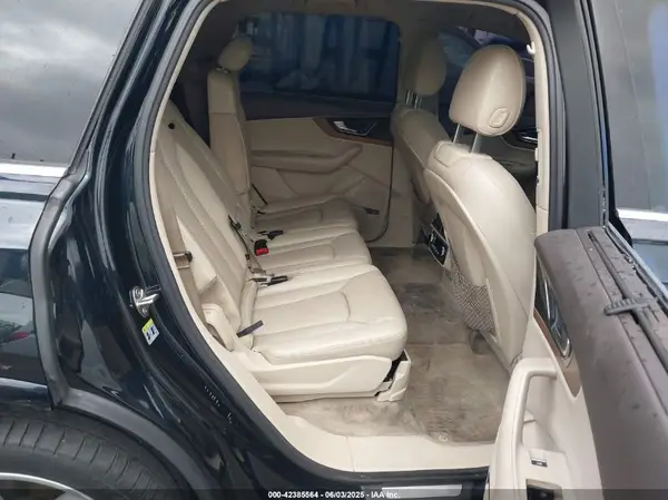 WA1VAAF79HD019321 2017 AUDI Q7 - Image 8