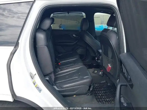 WA1VAAF79HD024096 2017 AUDI Q7 - Image 8