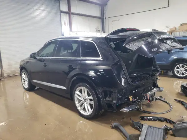 WA1VAAF79HD024261 2017 AUDI Q7 - Image 2