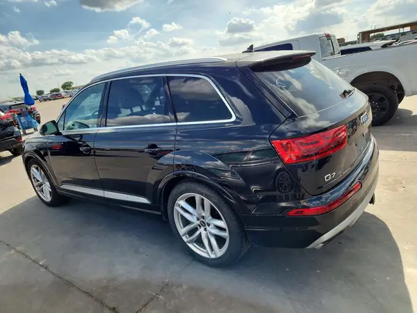 WA1VAAF79HD050486 2017 AUDI Q7 - Image 2