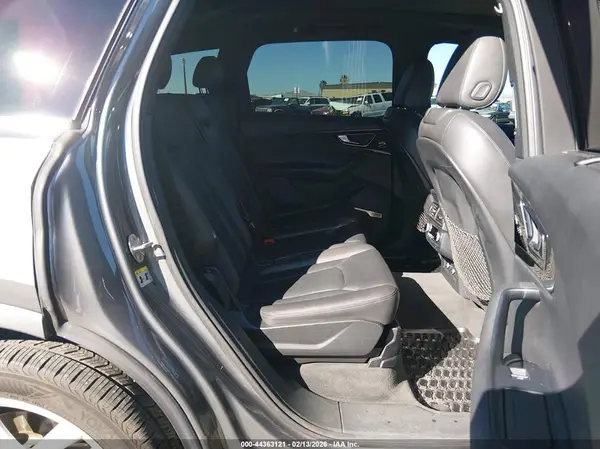 WA1VAAF79JD011287 2018 AUDI Q7 - Image 8