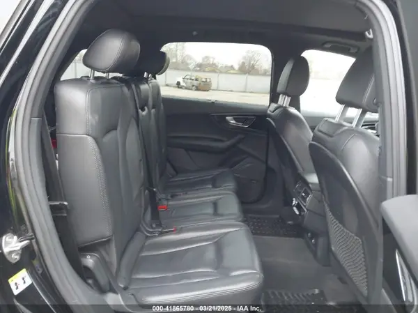 WA1VAAF79KD004597 2019 AUDI Q7 - Image 8