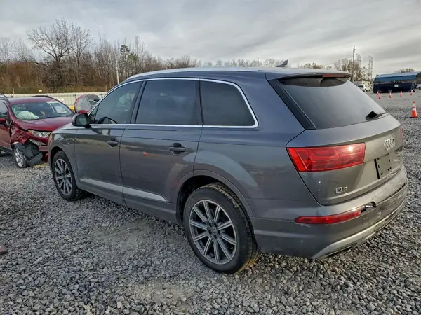 WA1VAAF79KD047417 2019 AUDI Q7 - Image 2