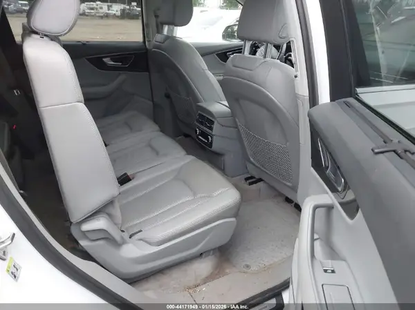 WA1VAAF7XHD012247 2017 AUDI Q7 - Image 8