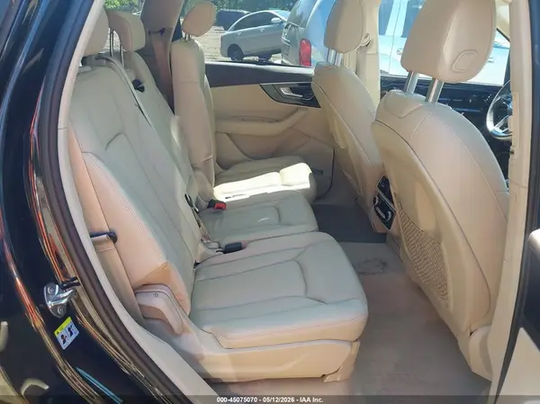WA1VAAF7XHD033938 2017 AUDI Q7 - Image 8
