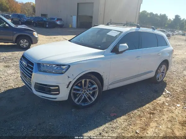 WA1VAAF7XHD050674 2017 AUDI Q7 - Image 2