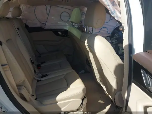 WA1VAAF7XHD050674 2017 AUDI Q7 - Image 8