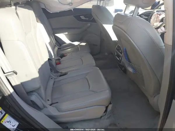 WA1VAAF7XHD052859 2017 AUDI Q7 - Image 8