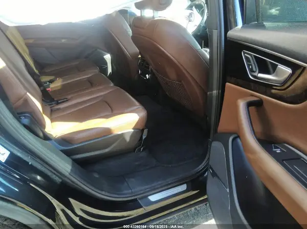WA1VAAF7XHD055793 2017 AUDI Q7 - Image 8