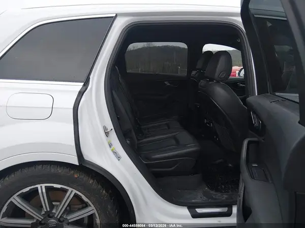 WA1VAAF7XJD002369 2018 AUDI Q7 - Image 8