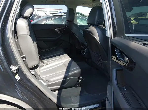 WA1VAAF7XJD008981 2018 AUDI Q7 - Image 8