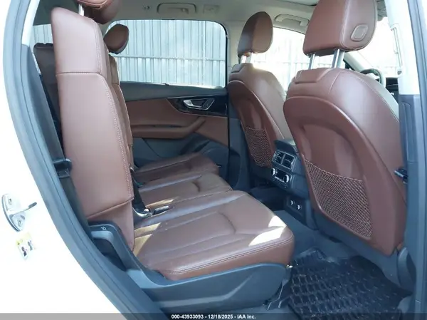 WA1VAAF7XJD014277 2018 AUDI Q7 - Image 8