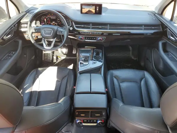 WA1VAAF7XJD015011 2018 AUDI Q7 - Image 8