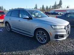 WA1VAAF7XJD020922 2018 AUDI Q7