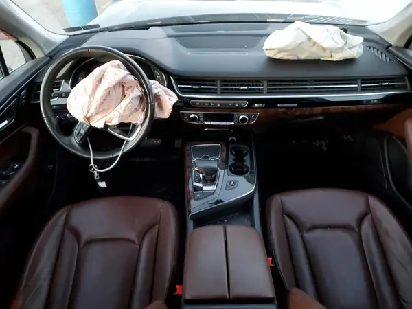 WA1VAAF7XJD025179 2018 AUDI Q7 - Image 8