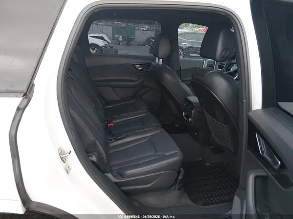 WA1VAAF7XJD035470 2018 AUDI Q7 - Image 8