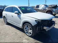 WA1VAAF7XJD043844 2018 AUDI Q7