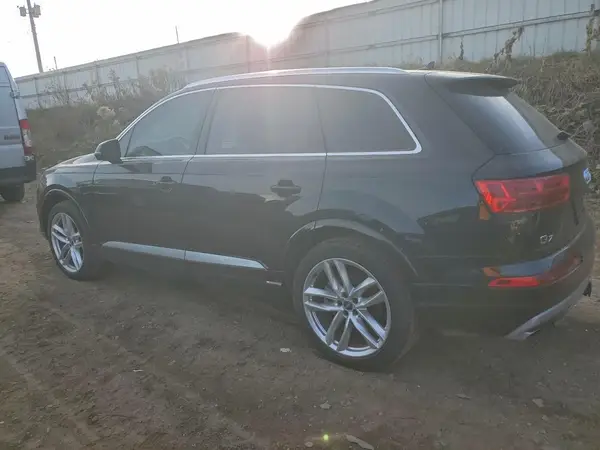 WA1VAAF7XJD044184 2018 AUDI Q7 - Image 2