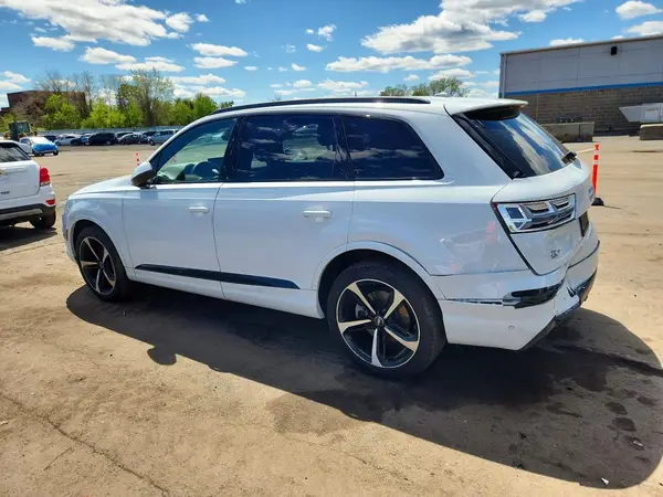 WA1VAAF7XKD009758 2019 AUDI Q7 - Image 2