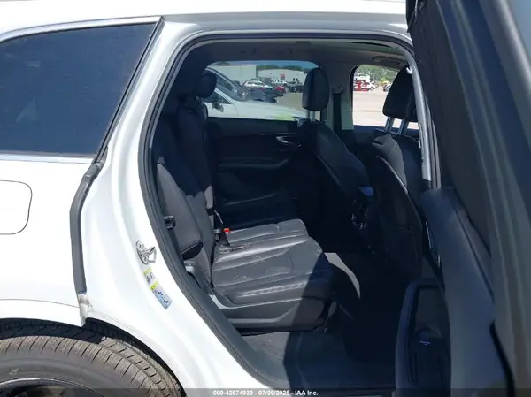 WA1VAAF7XKD025362 2019 AUDI Q7 - Image 8