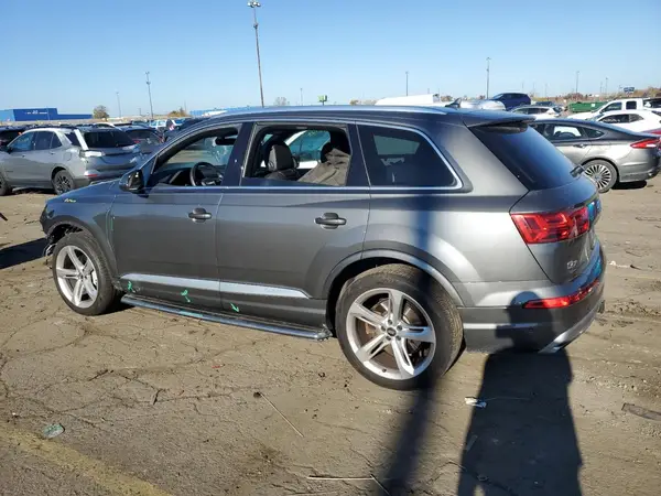 WA1VAAF7XKD030108 2019 AUDI Q7 - Image 2