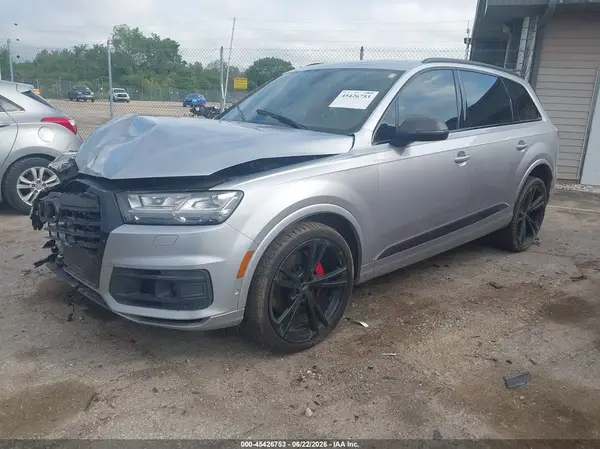 WA1VAAF7XKD049533 2019 AUDI Q7 - Image 2