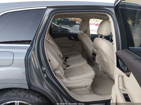 WA1VABF70HD049765 2017 AUDI Q7 - Image 8