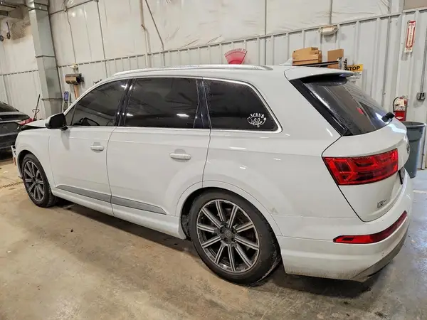WA1VABF71HD025037 2017 AUDI Q7 - Image 2
