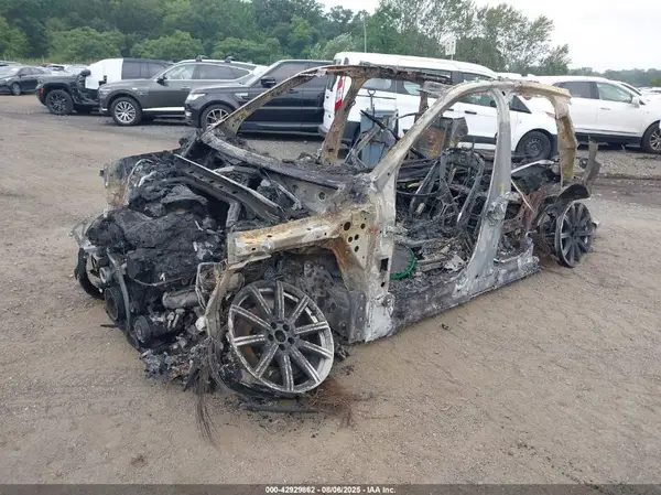 WA1VABF78HD036830 2017 AUDI Q7 - Image 2