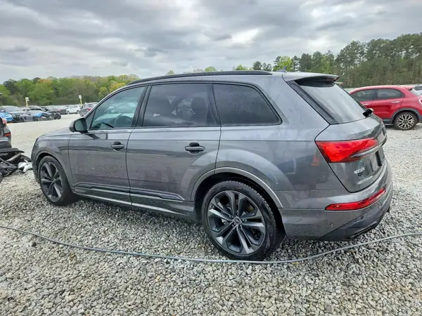 WA1VVBF7XSD025727 2025 AUDI Q7 - Image 2